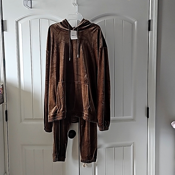 Velour jogging set - Picture 1 of 5